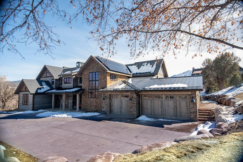 Horizontal Wedge NatureAged Barnwood Siding, Hand-Hewn Timbers, and WeatheredBlend Timbers