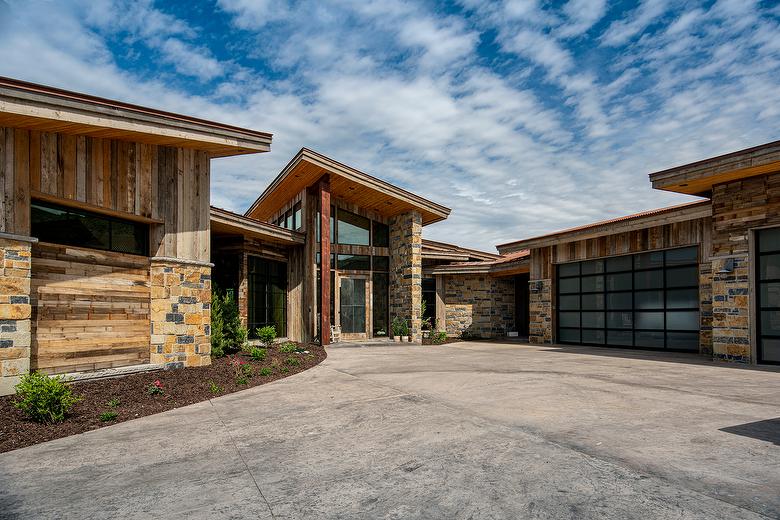 1 x 4-10" WeatheredBlend Brown (60%)/Gray (40%) Lumber Siding