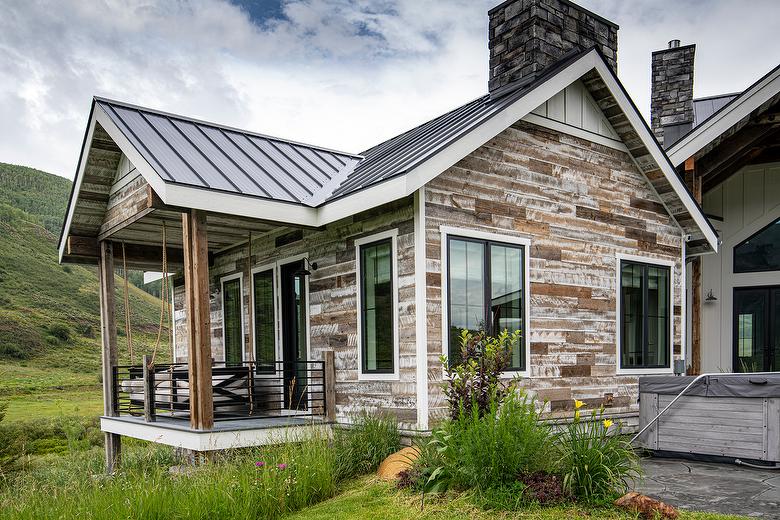 NatureAged Painted White Shiplap (70%)/Antique Gray Shiplap (30%) 