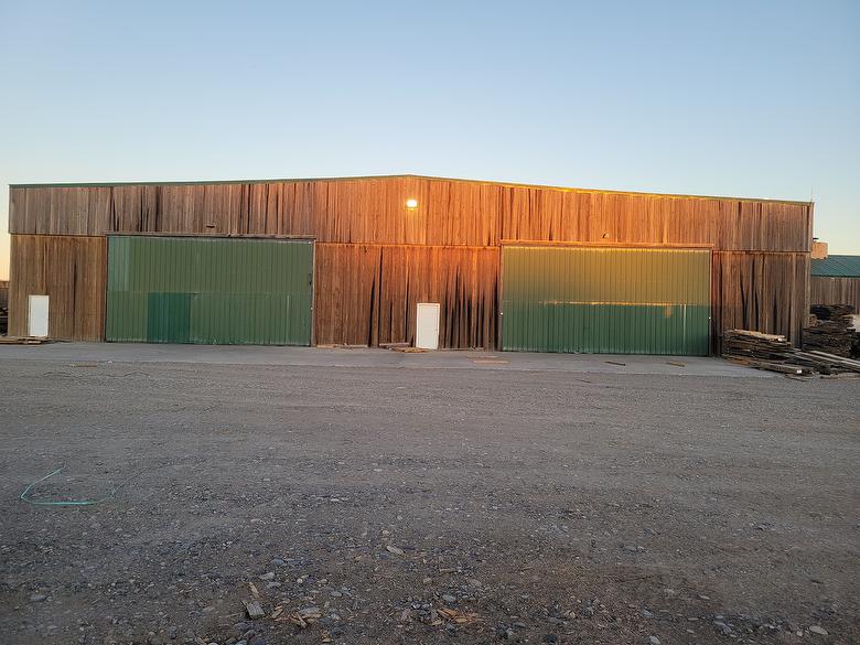 Dry Storage Building and Production (Saw/Planer/Texturizer,Nylon Brush)
