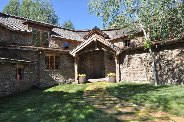Hand-Hewn Timbers and Mixed Antique Barnwood