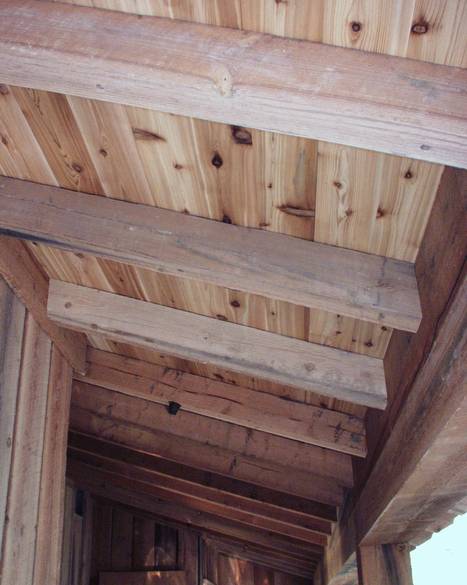 Overhang on Porch / Trestlewood II