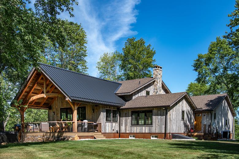 WeatheredBlend Gray Barnwood Siding