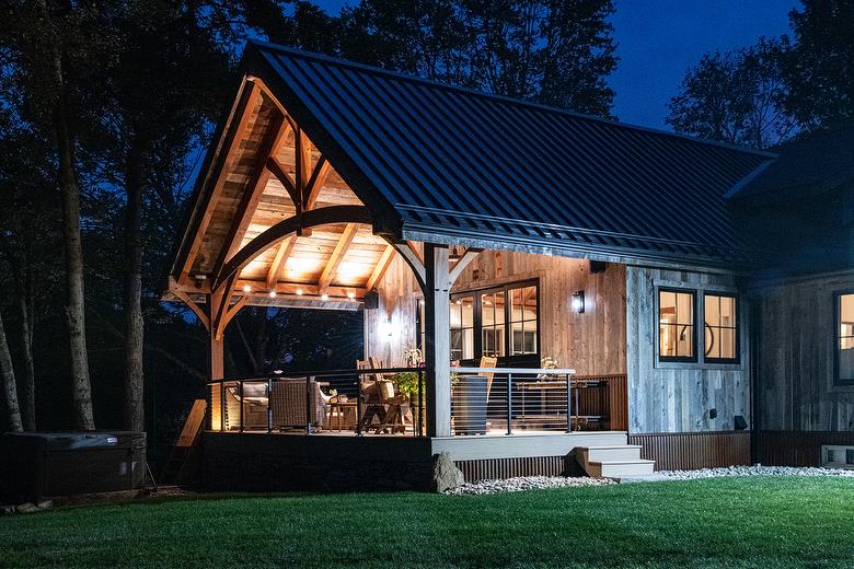 Antique Brown Barnwood and WeatheredBlend Gray Siding