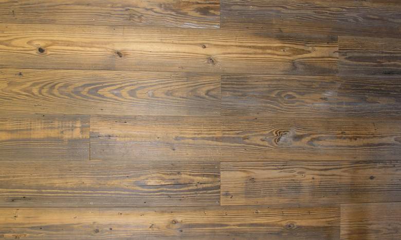 Southern Yellow Pine Weathered Face/Wire-Brushed