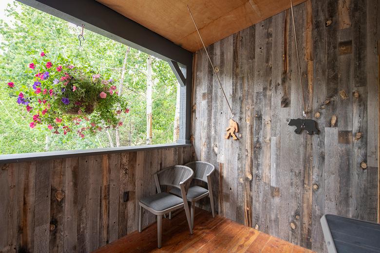 Antique Gray Barnwood Shiplap Siding