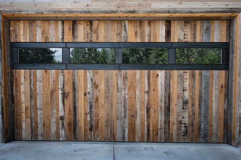 WeatheredBlend Mixed Gray/Brown Shiplap (Garage Door)