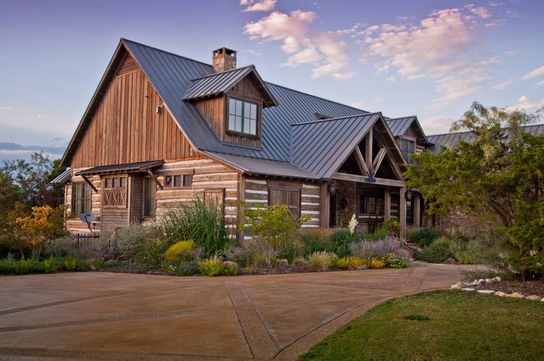 Hand Hewn Skins on Texas Cabins