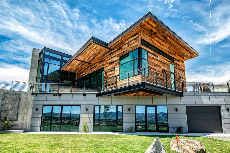 WeatheredBlend Brown Barnwood Siding (Mix of Antique Brown and Harbor Fir)