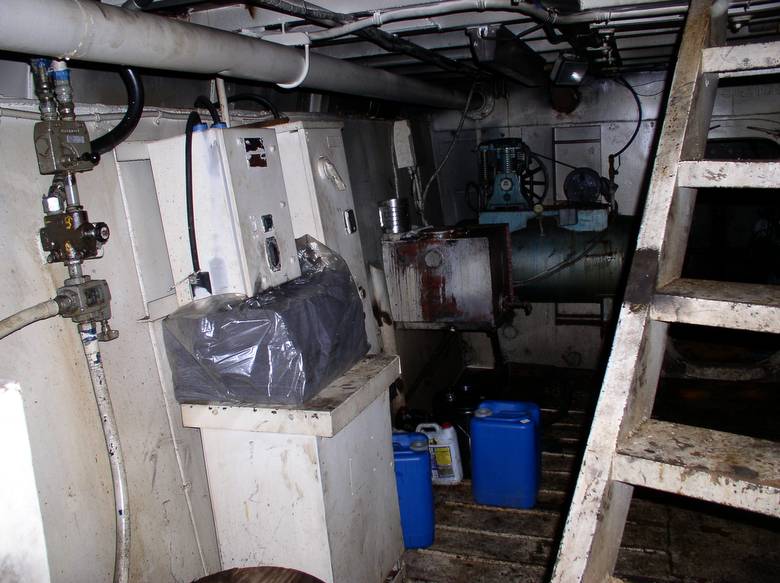 promontory generator room right / Promontory tug boat