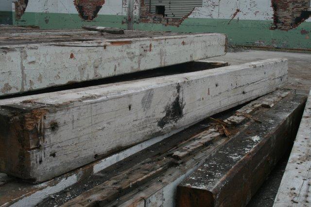 8x13x25' Antique Pine Timbers