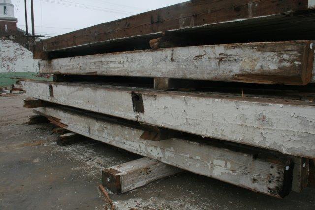 8x13x25' Antique Pine Timbers