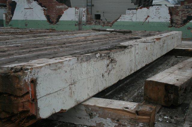 8x13x25' Antique Pine Timbers