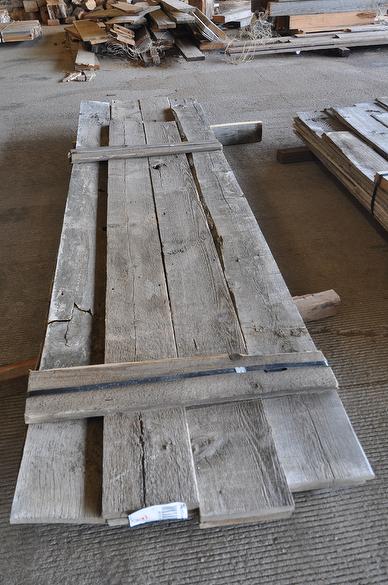 1 x 4-10" x 6-13' Gray Barnwood