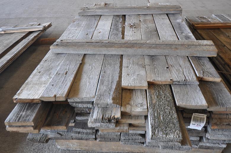 1 x 4-10" x 6-13' Gray Barnwood