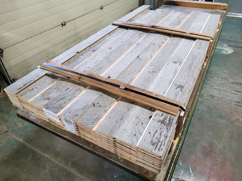 NatureAged Gray Shiplap Lumber (Classic)