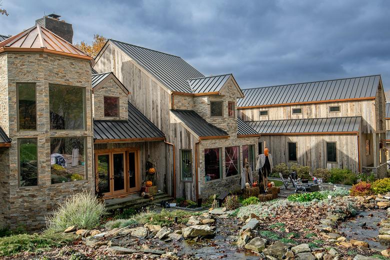 WeatheredBlend Shiplap Lumber