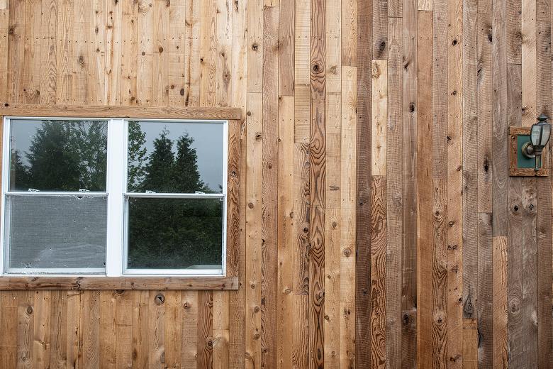 4 5/8" ThermalAged Shiplap (Dark)