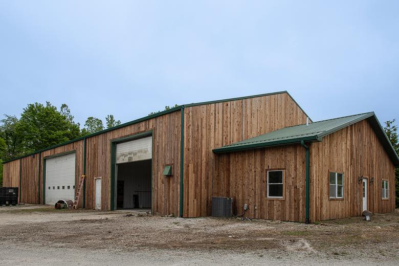 4 5/8" ThermalAged Shiplap (Dark)