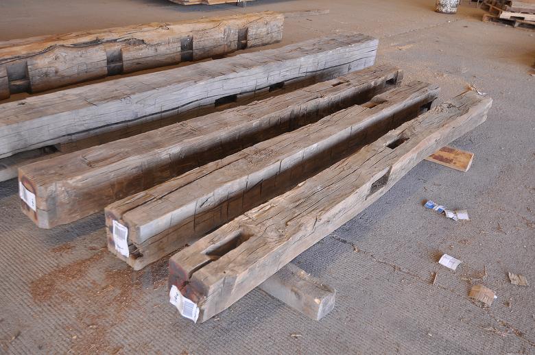 8 x 8 x 8-9' Hand-Hewn Oak Timbers