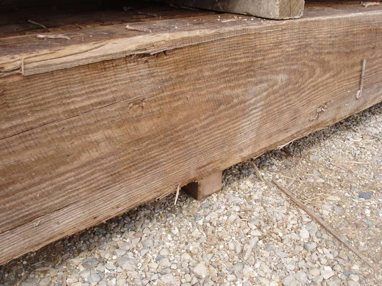 Weathered (roughsawn) Antique Pine Timbers / Pressure Washed and Dry