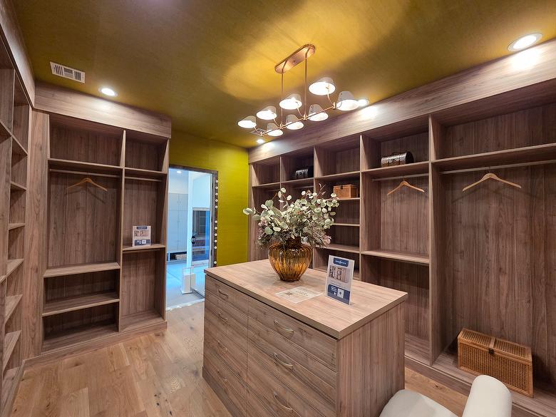 Walk-In Closet