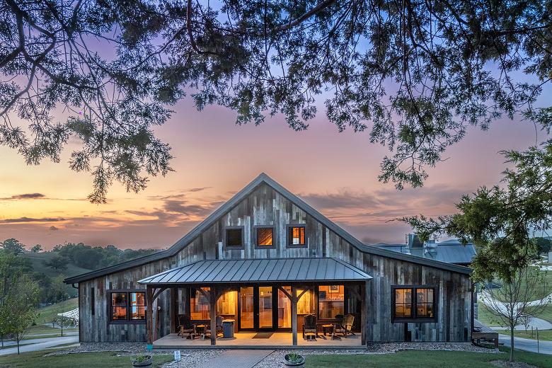 WeatheredBlend Gray Shiplap Siding