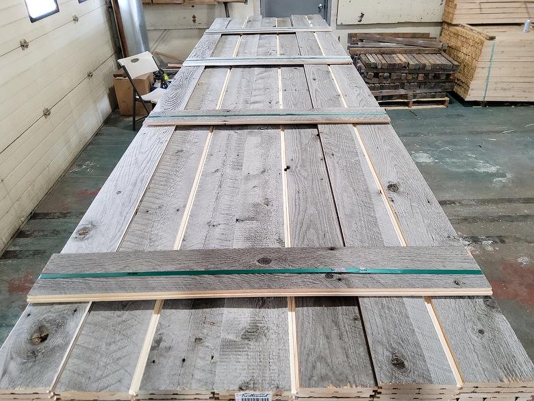 bc# 244377 - .72" x 6.375" NatureAged Gray Shiplap Lumber[Classic] - 1,178.31 sf - L = 4-16' - Photo #316127