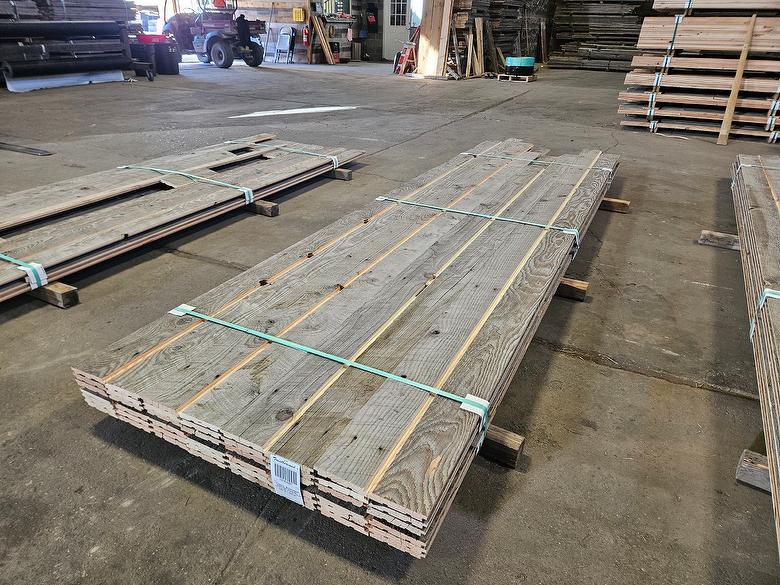 bc# 182007 - .72" x 4.625" NatureAged Gray Shiplap Lumber[Classic] - 203.00 sf - 2' to 12' - Photo #321547