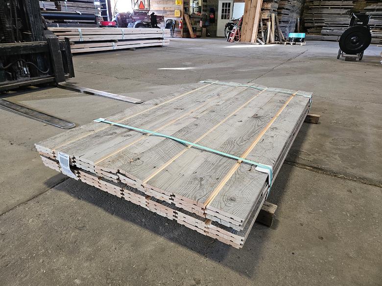 bc# 181990 - .72" x 4.625" NatureAged Gray Shiplap Lumber[Classic] - 109.70 sf - 2' to 6' - Photo #321685