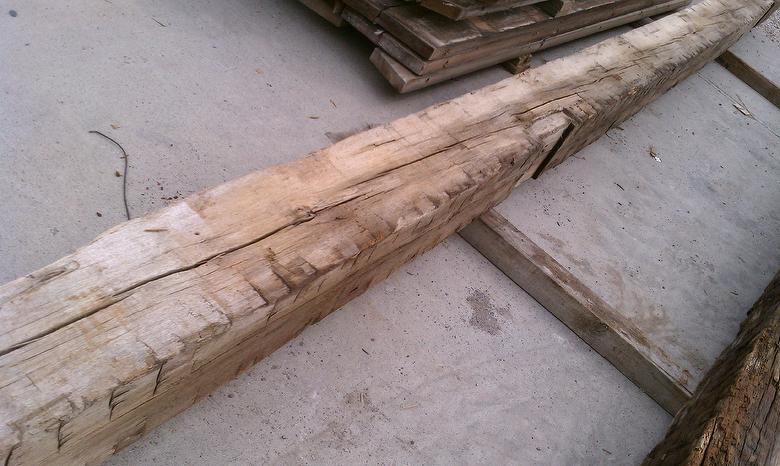 Barcode #77242 - 10x10x24' Hand-Hewn Oak Timber