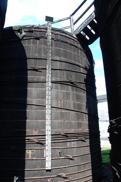 Tanks Standing (Large tanks are about 20â high and 24â diameter)