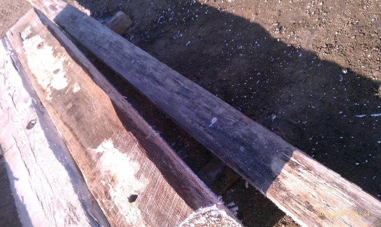 RubyHardwood Weathered Timbers (with one cut face)