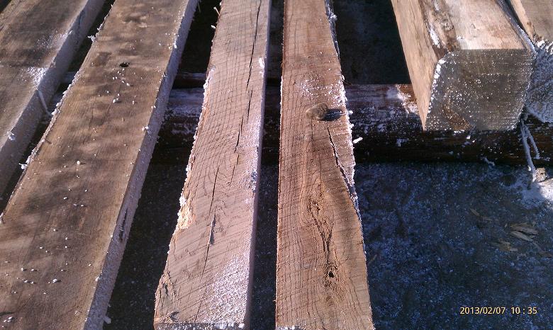 RubyHardwood Weathered Timbers (with one cut face)