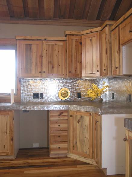 Photo 4306 Southern Yellow Pine Kitchen Cabinets