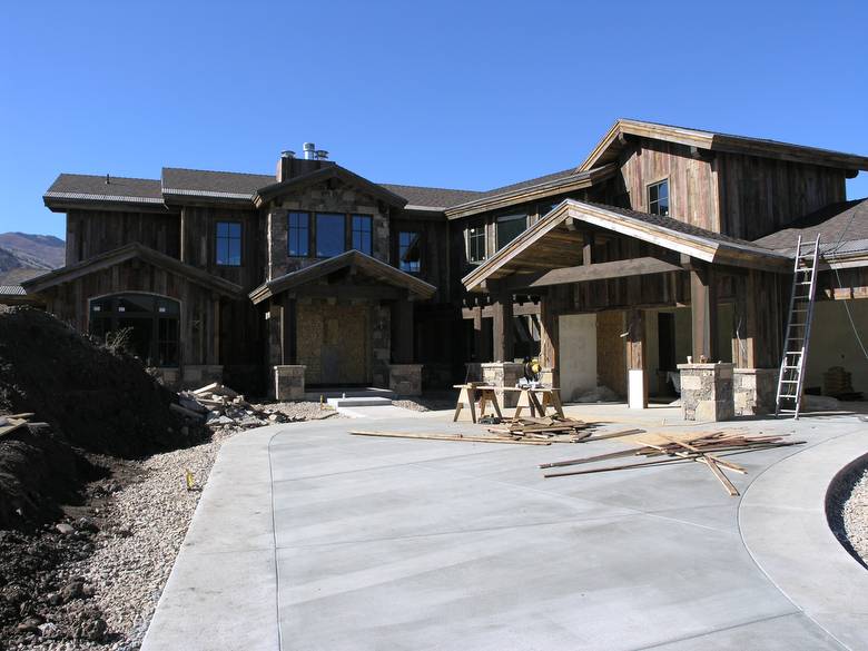 Weathered Painted Barnwood - Faded Red