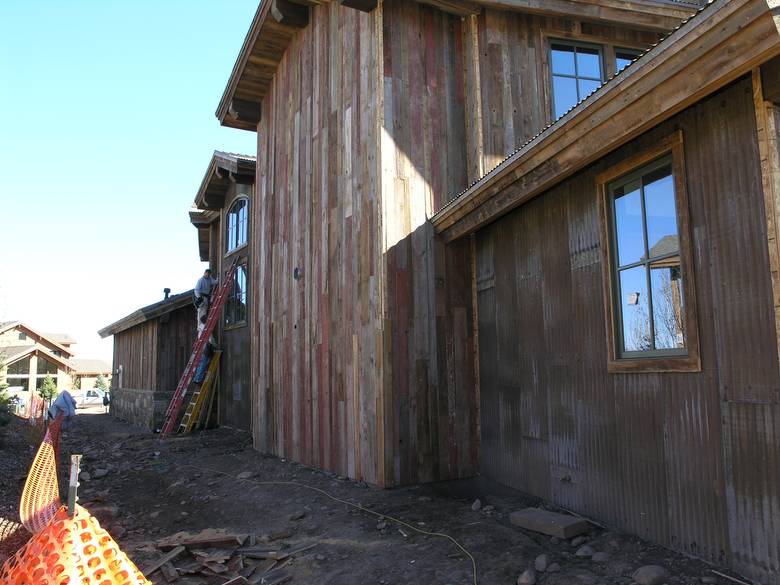 Weathered Painted Barnwood - Faded Red