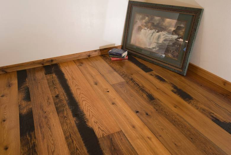 Mix of Picklewood Oak and Dark Skipped Oak