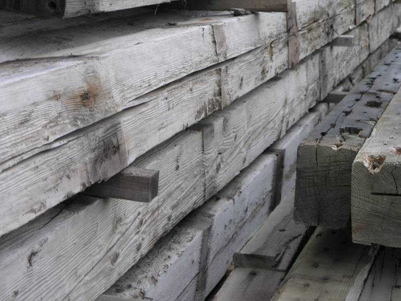 10x12 dry dock timbers / This photo shows the texture and color expected on 10x16