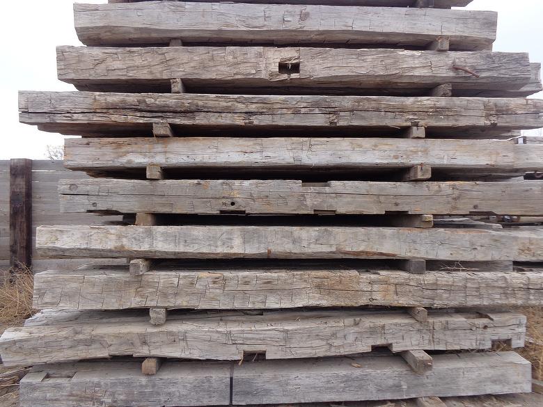 EXAMPLE TIMBERS: 9x9 (8x9, 9x9, 9x10) Hand-Hewn Timbers