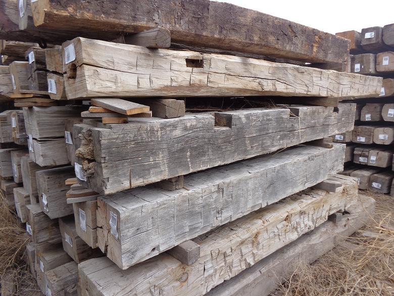 EXAMPLE TIMBERS: 11X11 (10X11, 11X11, 11X12) Hand-Hewn Timbers