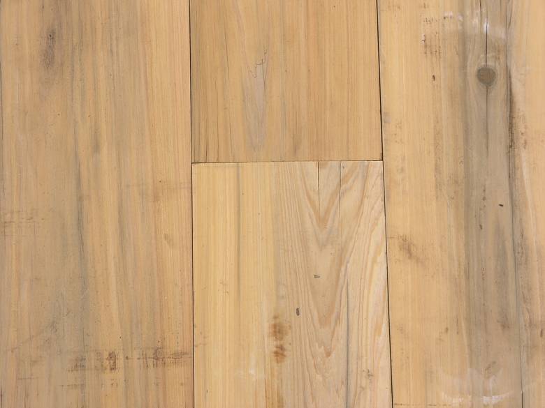 Cypress Picklewood Siding / Note the quality grain and staining