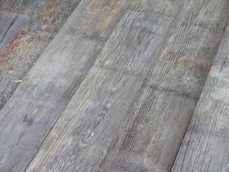 Weathered face DF Picklewood Staves