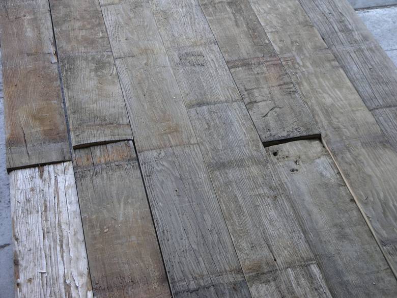 Weathered face DF Picklewood Staves