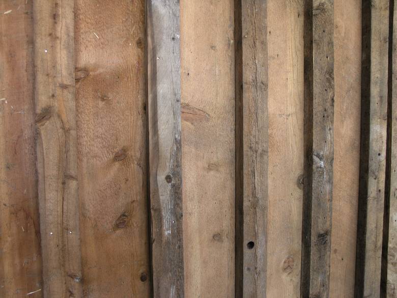 Barnwood Board and Bat Siding  / (1x10 Boards with 2x4 Bats)