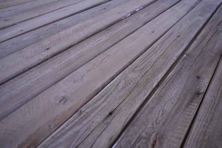 Spiegel Southern Yellow Pine Weathered Barnwood - with Chamfered Edge