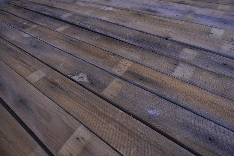 Spiegel Southern Yellow Pine Weathered Barnwood - Backside