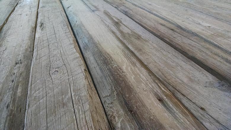 Trestlewood II Salty Fir Weathered Resawn Slabs with Wane