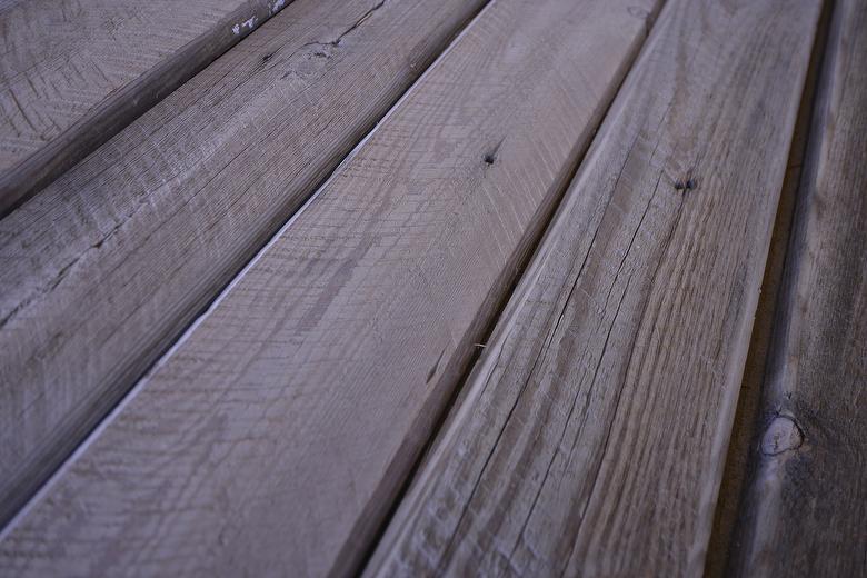 Spiegel Southern Yellow Pine Weathered Barnwood - with Chamfered Edge