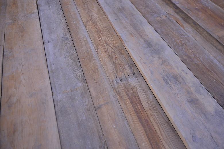 Antique Barnwood Smooth (Heavy to Browns) a